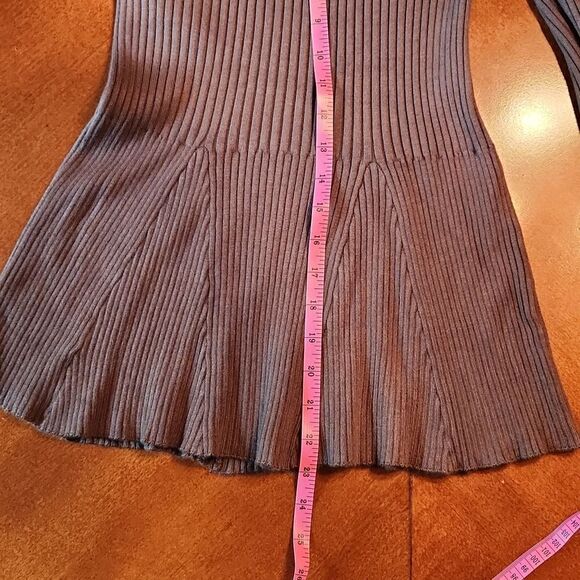 Venus Ribbed Crew Neck Bodycon Knit Sweater Peplum Waist, Small, Olive Green - Picture 4 of 7